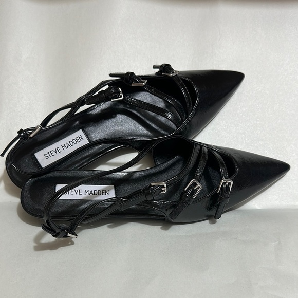 Steve Madden Black Heels with Elegant Straps - Picture 1 of 7